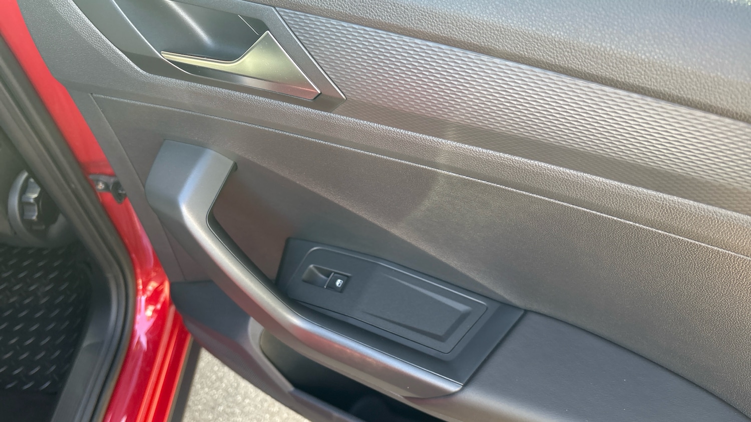 Used Volkswagen T-Roc 2023 for sale - 77844588: Photo 26