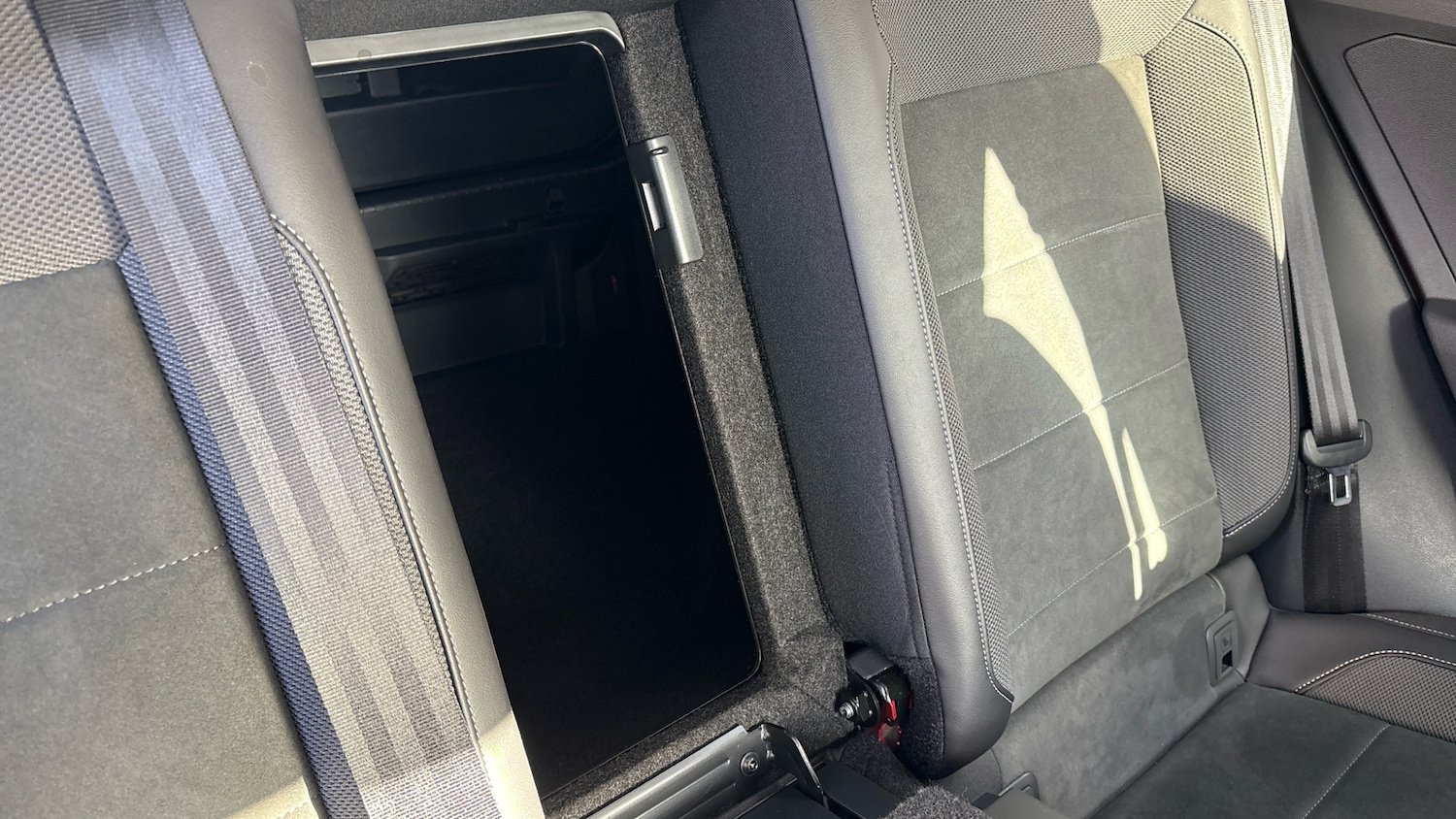 Used Volkswagen T-Roc 2023 for sale - 77844588: Photo 30