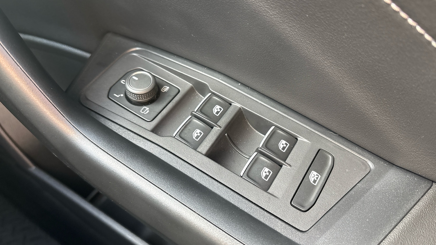 Used Volkswagen T-Roc 2023 for sale - 77844588: Photo 33