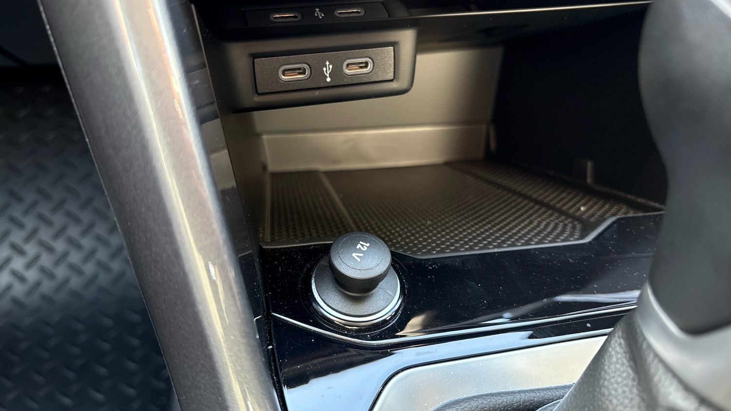 Used Volkswagen T-Roc 2023 for sale - 77844588: Photo 35