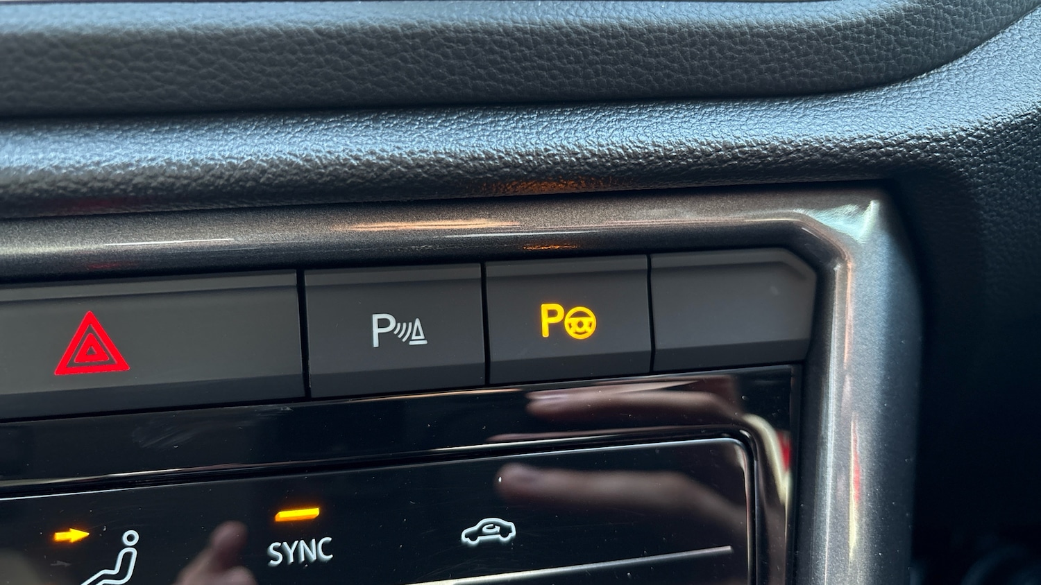 Used Volkswagen T-Roc 2023 for sale - 77844588: Photo 44