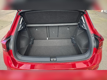 Used Volkswagen T-Roc 2023 for sale - 77844588: Photo