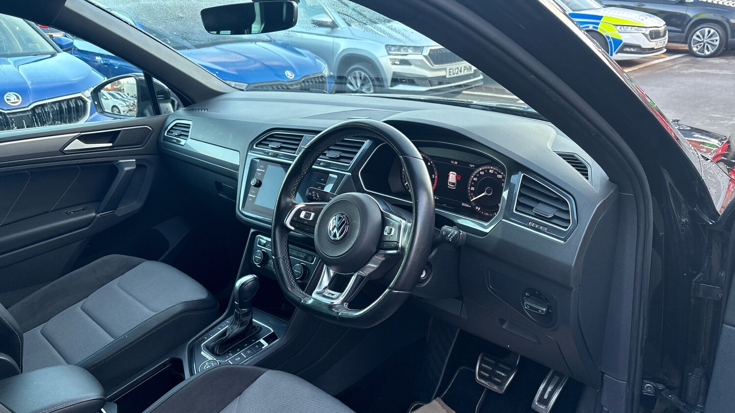 Used Volkswagen Tiguan 2017 for sale - 77893203: Photo 11