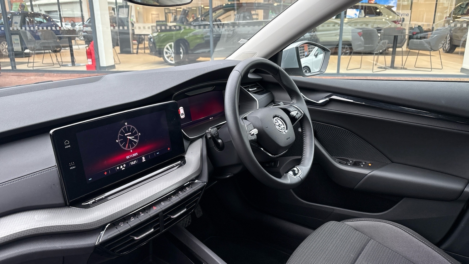 Used Skoda Octavia 2024 for sale - 76541302: Photo 2