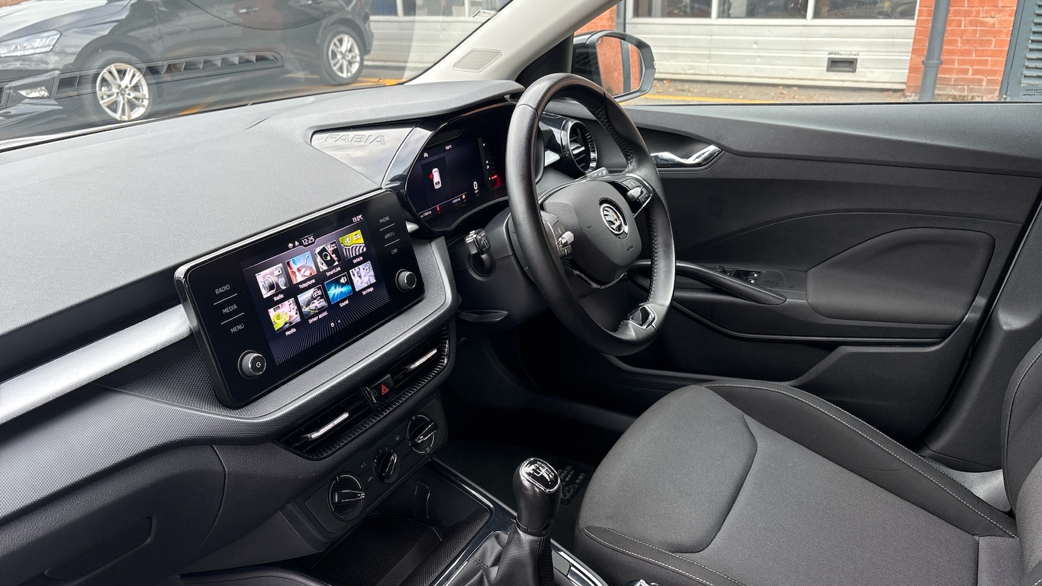 Used Skoda Fabia 2022 for sale - 76476377: Photo 2