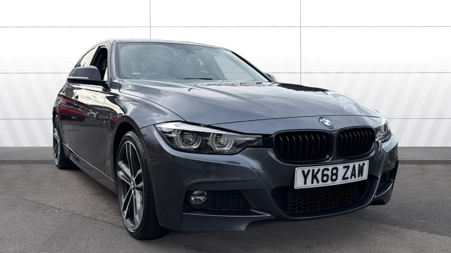 Used BMW 3 Series 2019 for sale - 76493680: Photo 1