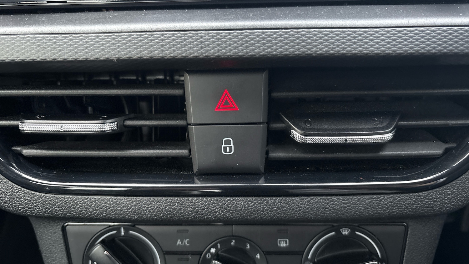 Used Skoda Kamiq 2023 for sale - 76476381: Photo 53