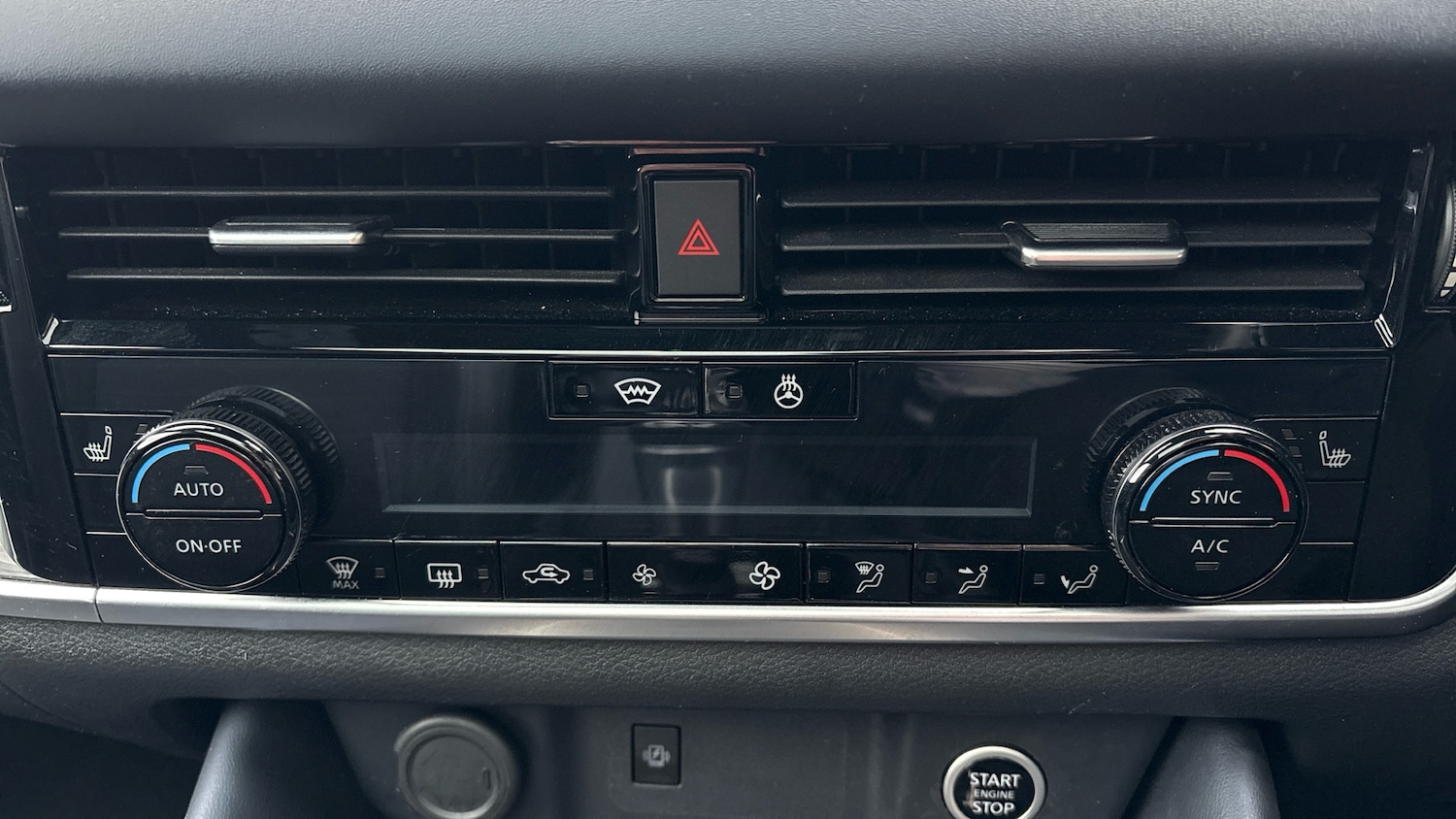 Used Nissan Qashqai 2023 for sale - 77367487: Photo 41