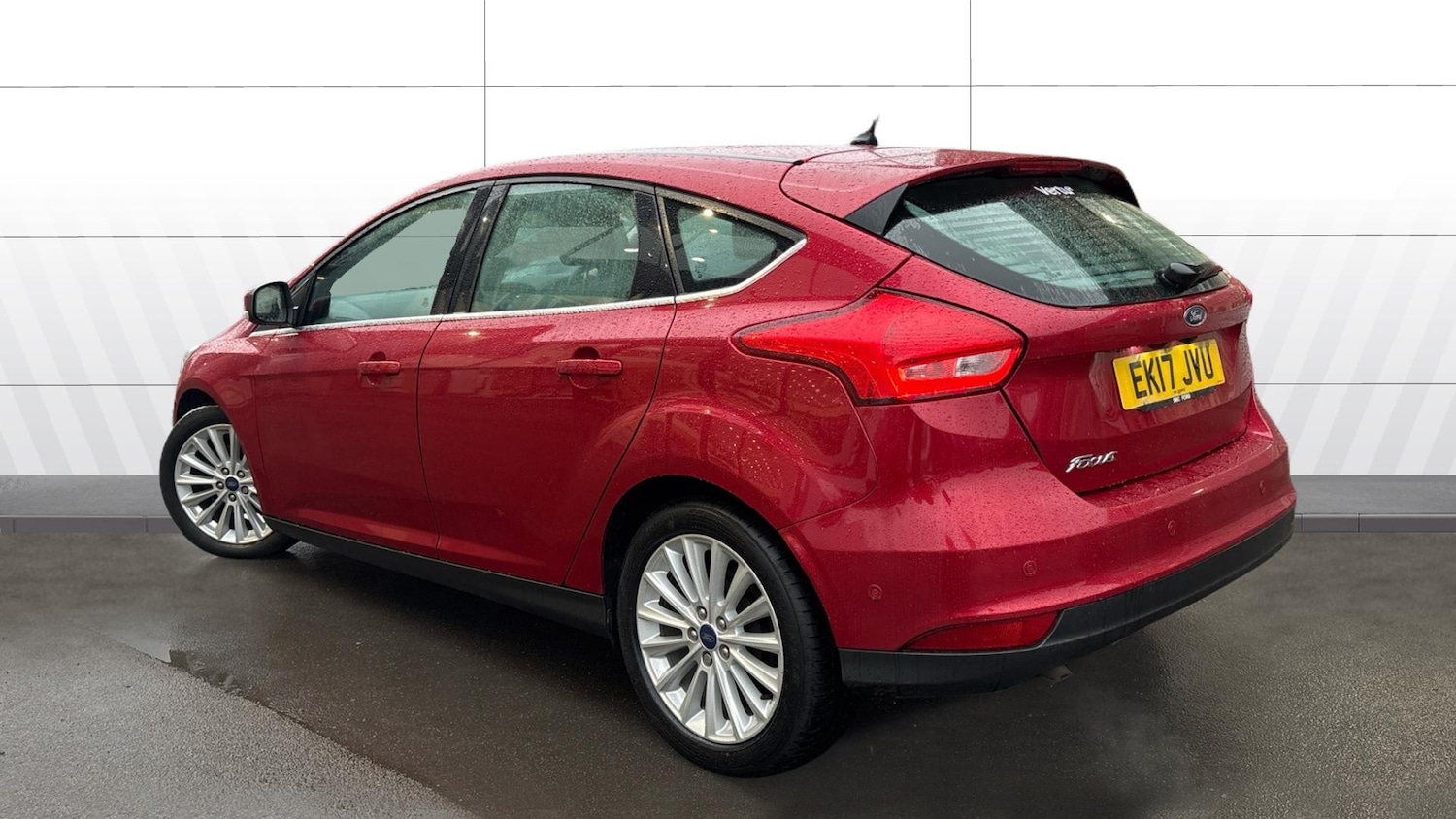 Used Ford Focus 2017 for sale - 77618789: Photo 2