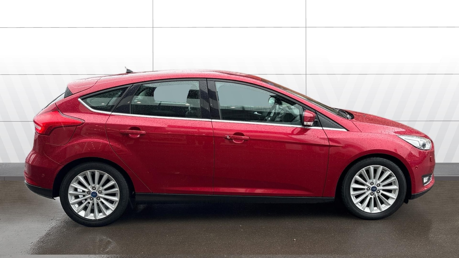 Used Ford Focus 2017 for sale - 77618789: Photo 5