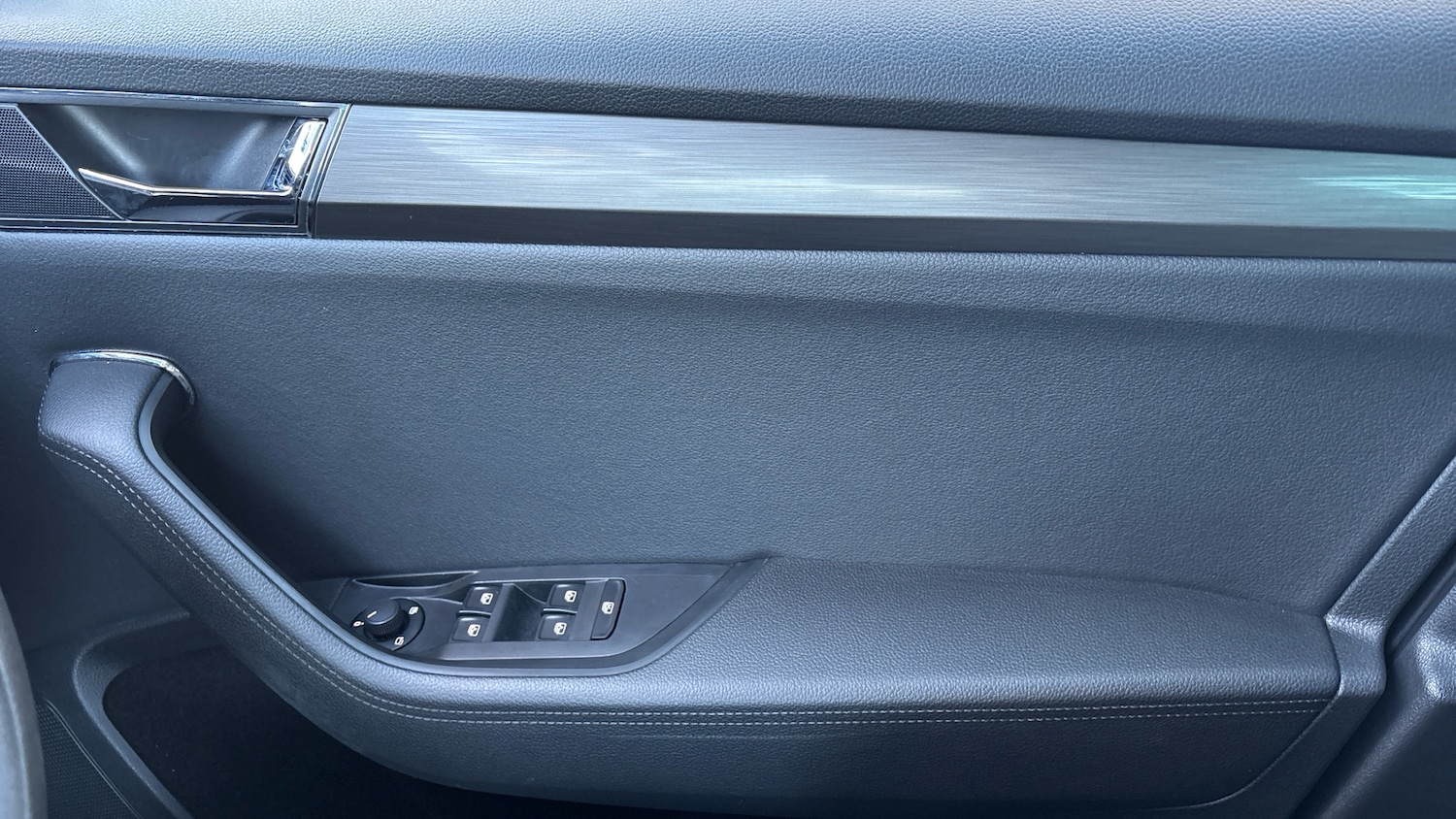 Used Skoda Superb 2023 for sale - 76493657: Photo 19