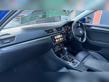 Used Skoda Superb 2023 for sale - 76493657: Photo