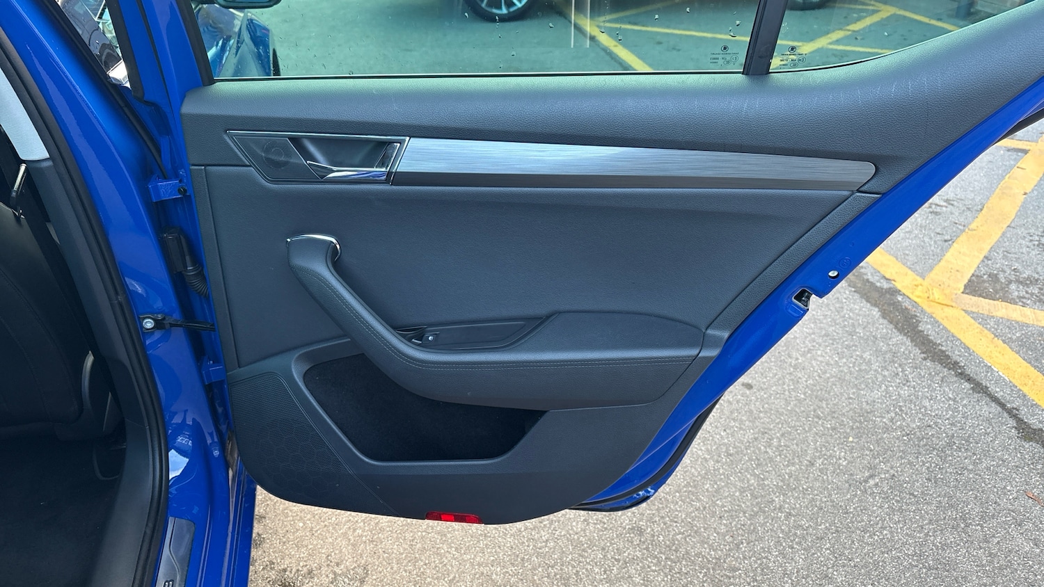 Used Skoda Superb 2023 for sale - 76493657: Photo 37