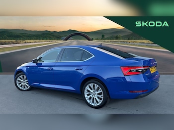 Used Skoda Superb 2023 for sale - 76493657: Photo