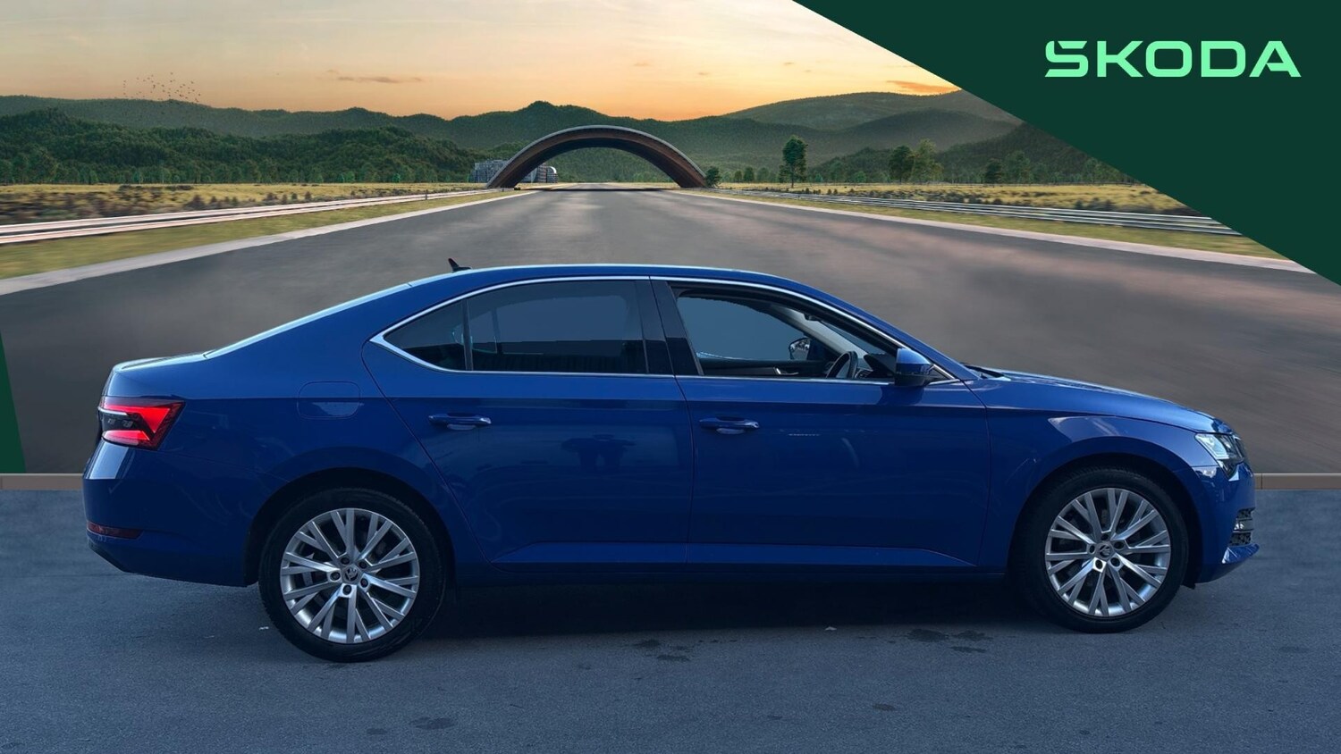 Used Skoda Superb 2023 for sale - 76493657: Photo 4