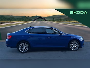 Used Skoda Superb 2023 for sale - 76493657: Photo