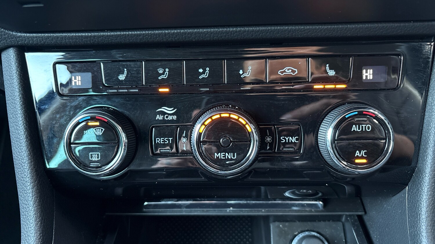 Used Skoda Superb 2023 for sale - 76493657: Photo 74