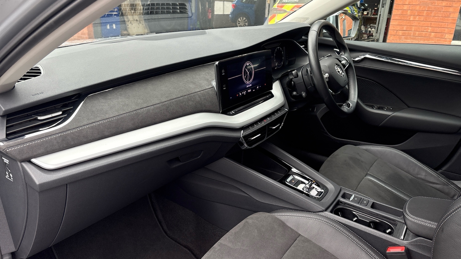 Used Skoda Octavia 2024 for sale - 77409353: Photo 2