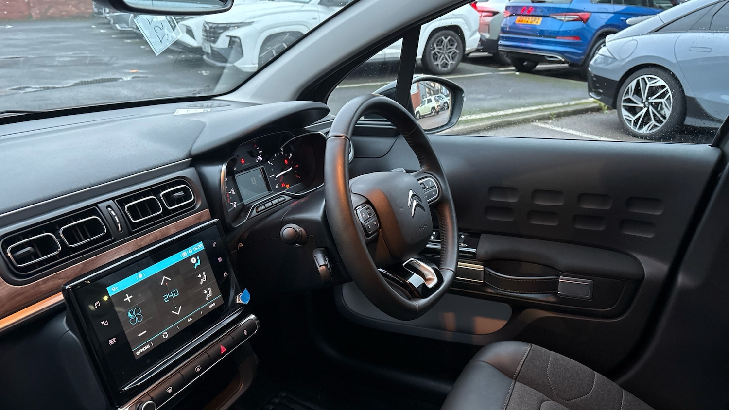 Used Citroen C3 2024 for sale - 76971837: Photo 9