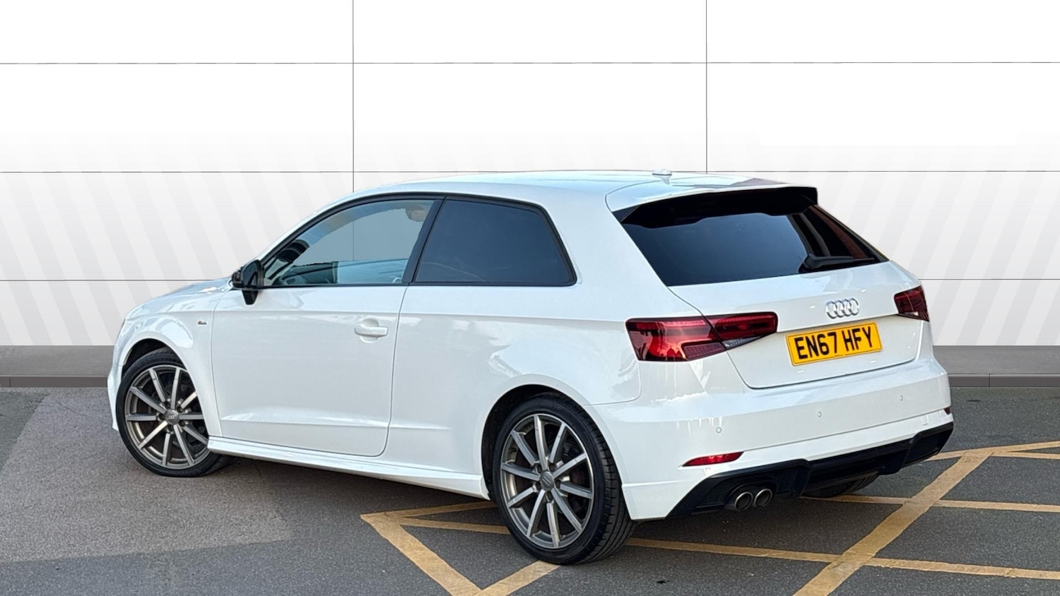 Used Audi A3 2017 for sale - 77749533: Photo 2