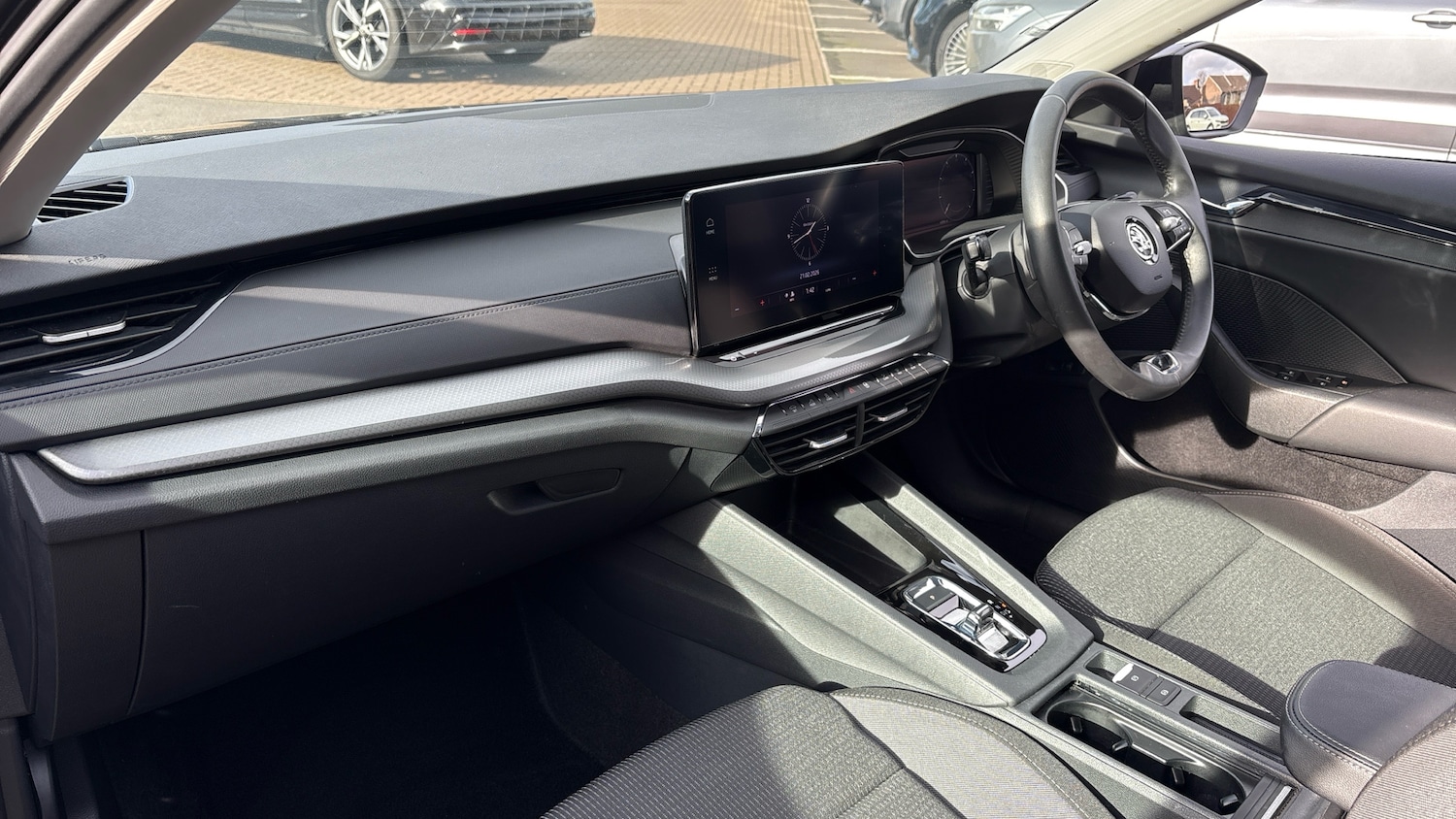 Used Skoda Octavia 2024 for sale - 77830449: Photo 2