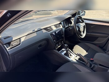 Used Skoda Octavia 2018 for sale - 78453270: Photo