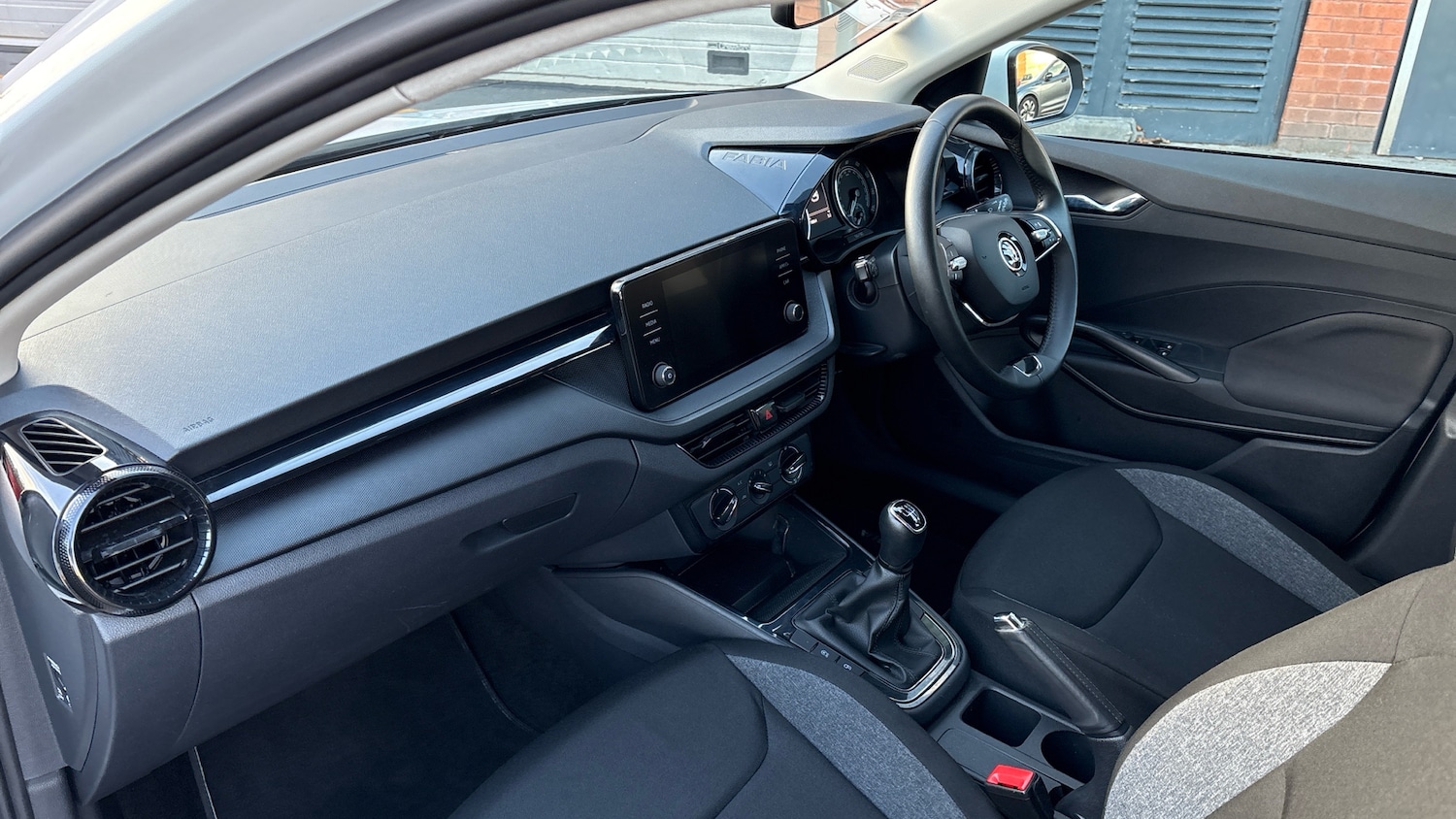 Used Skoda Fabia 2024 for sale - 76722747: Photo 2