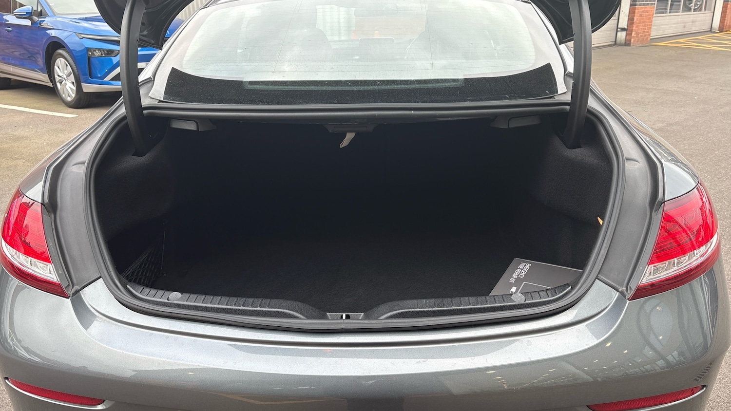 Used Mercedes-Benz C Class 2017 for sale - 78164639: Photo 4