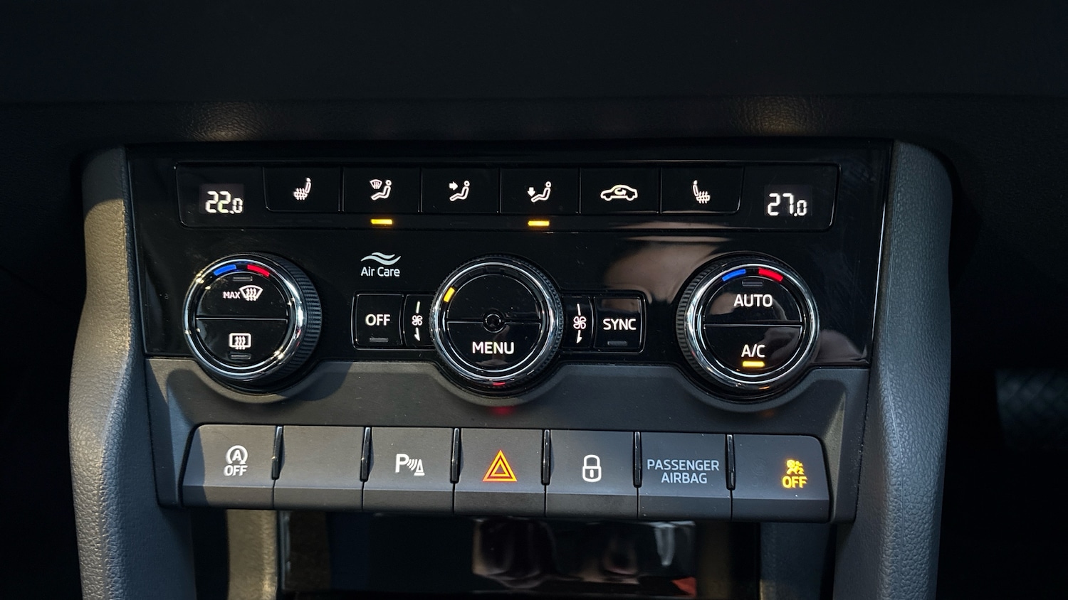 Used Skoda Karoq 2021 for sale - 77323863: Photo 13