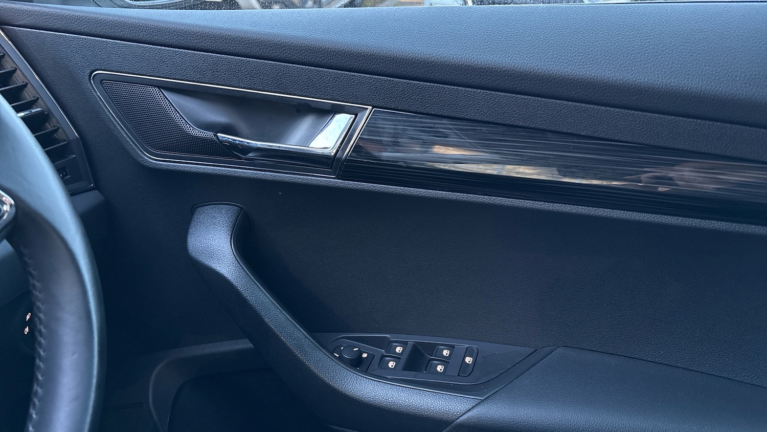 Used Skoda Karoq 2021 for sale - 77323863: Photo 19