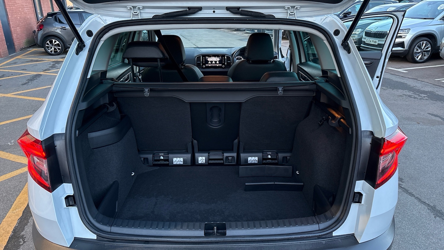 Used Skoda Karoq 2021 for sale - 77323863: Photo 20