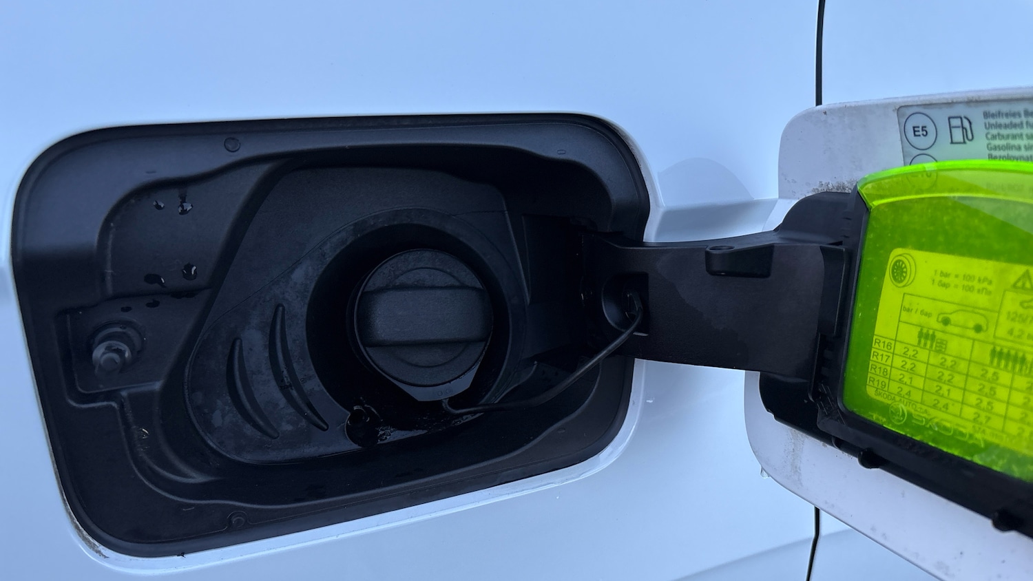 Used Skoda Karoq 2021 for sale - 77323863: Photo 22