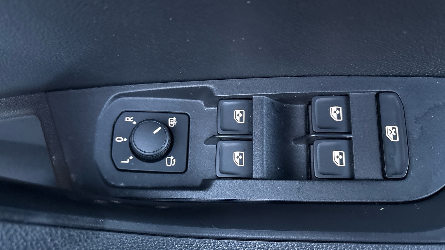 Used Skoda Karoq 2021 for sale - 77323863: Photo 44