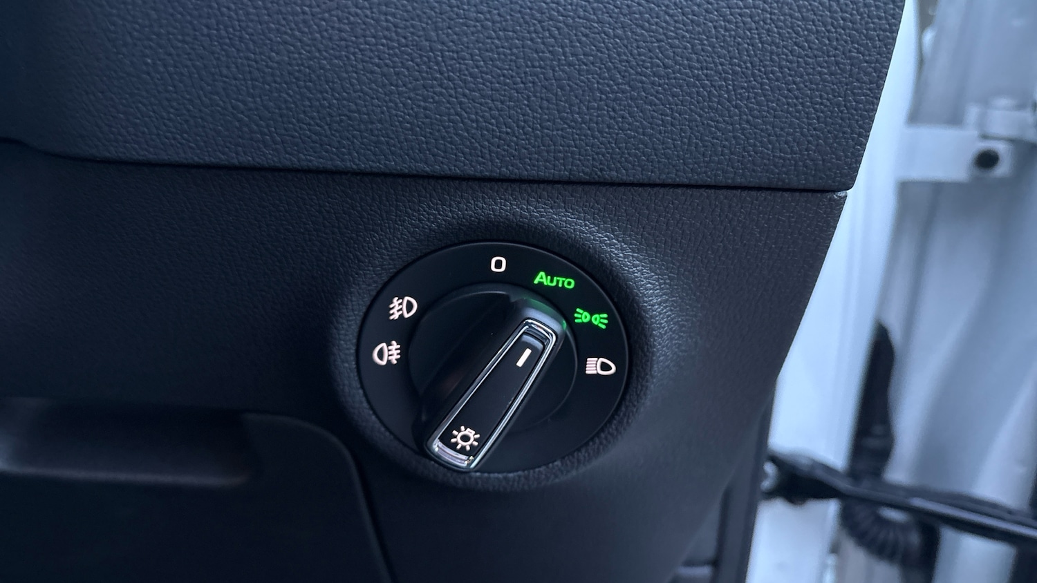 Used Skoda Karoq 2021 for sale - 77323863: Photo 46