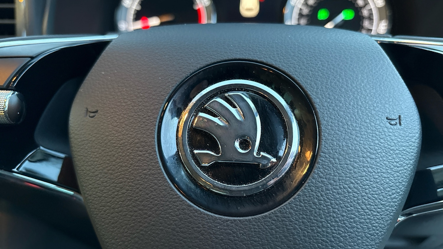 Used Skoda Karoq 2021 for sale - 77323863: Photo 49