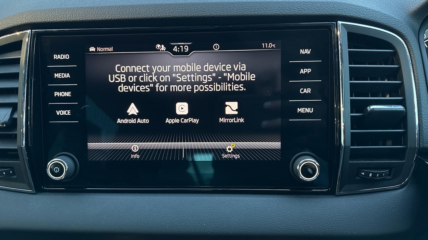 Used Skoda Karoq 2021 for sale - 77323863: Photo 58