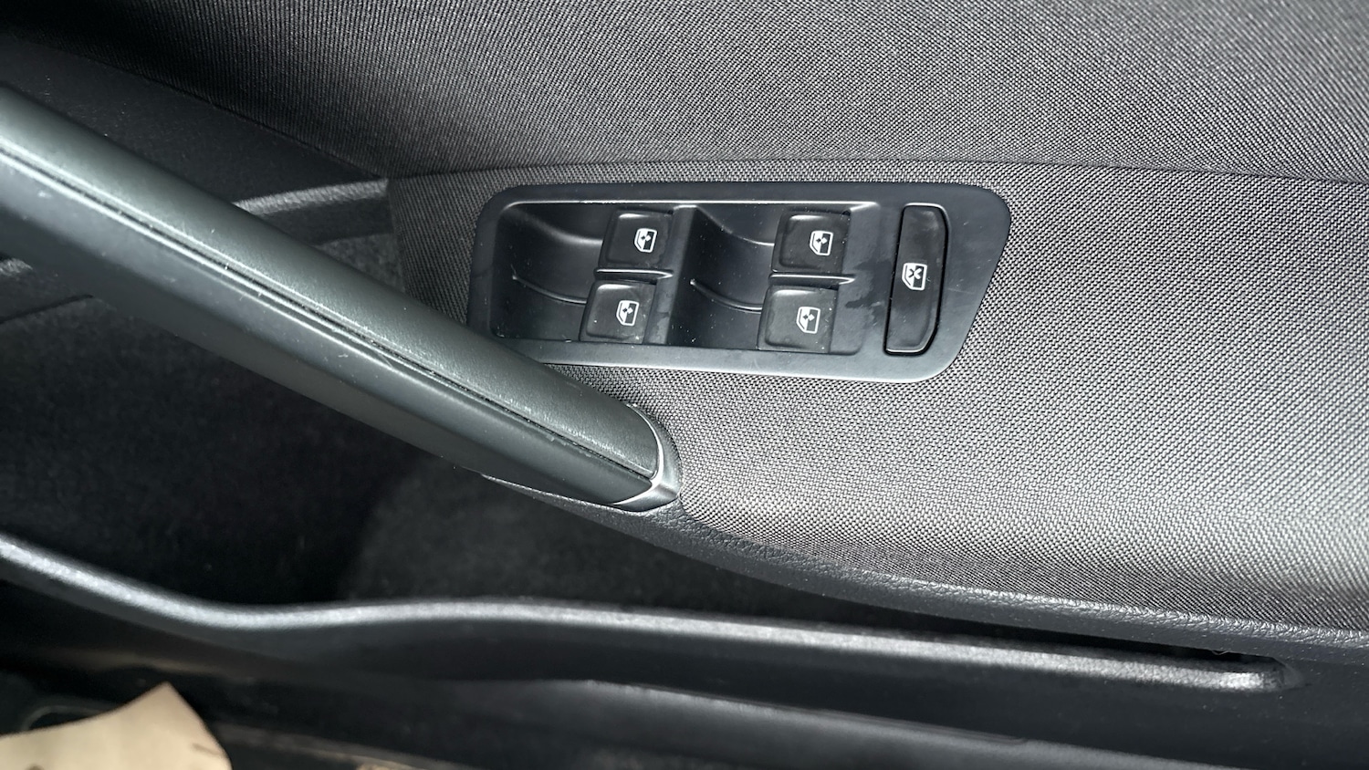 Used Volkswagen Golf 2017 for sale - 77370511: Photo 24