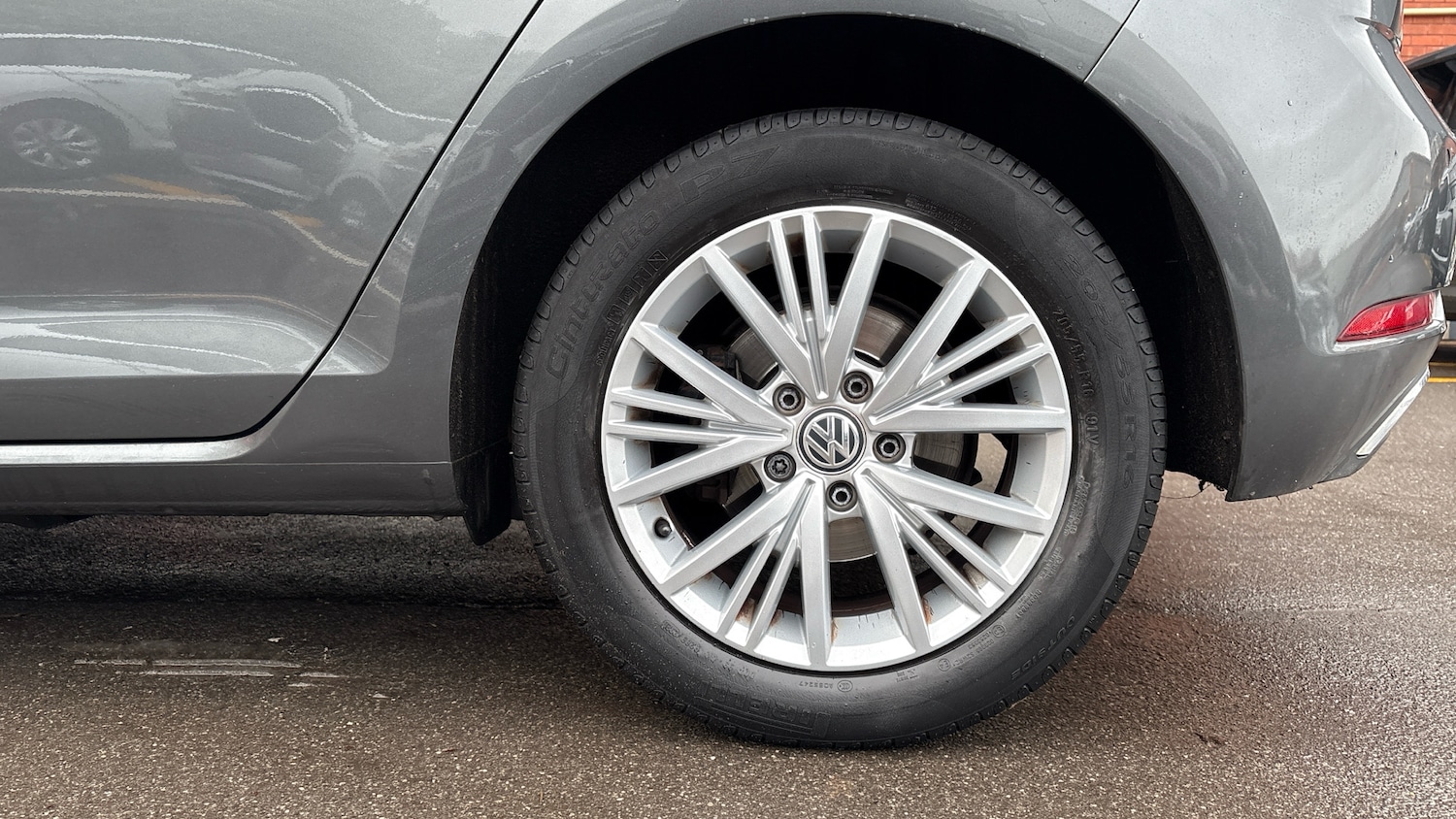 Used Volkswagen Golf 2017 for sale - 77370511: Photo 7