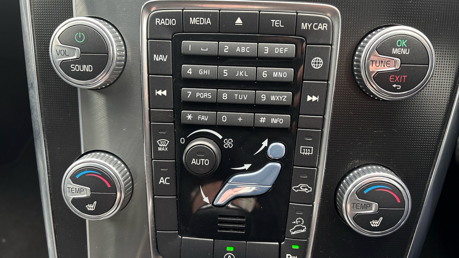 Used Volvo XC60 2017 for sale - 77802258: Photo 23