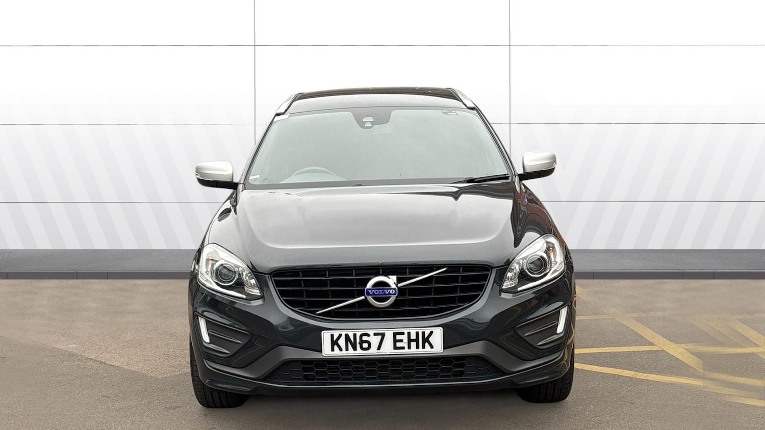Used Volvo XC60 2017 for sale - 77802258: Photo 3