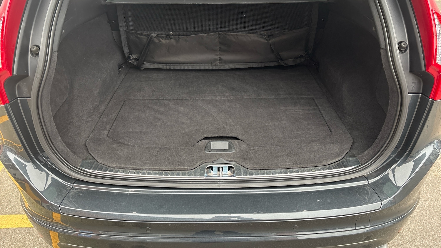 Used Volvo XC60 2017 for sale - 77802258: Photo 4