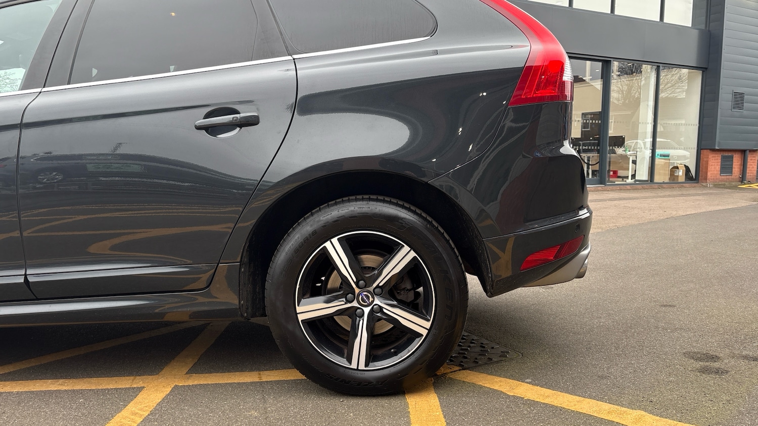 Used Volvo XC60 2017 for sale - 77802258: Photo 7