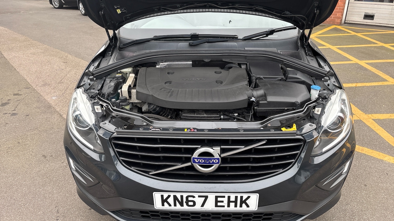 Used Volvo XC60 2017 for sale - 77802258: Photo 8
