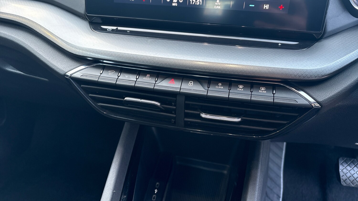 Used Skoda Octavia 2021 for sale - 77945993: Photo 13