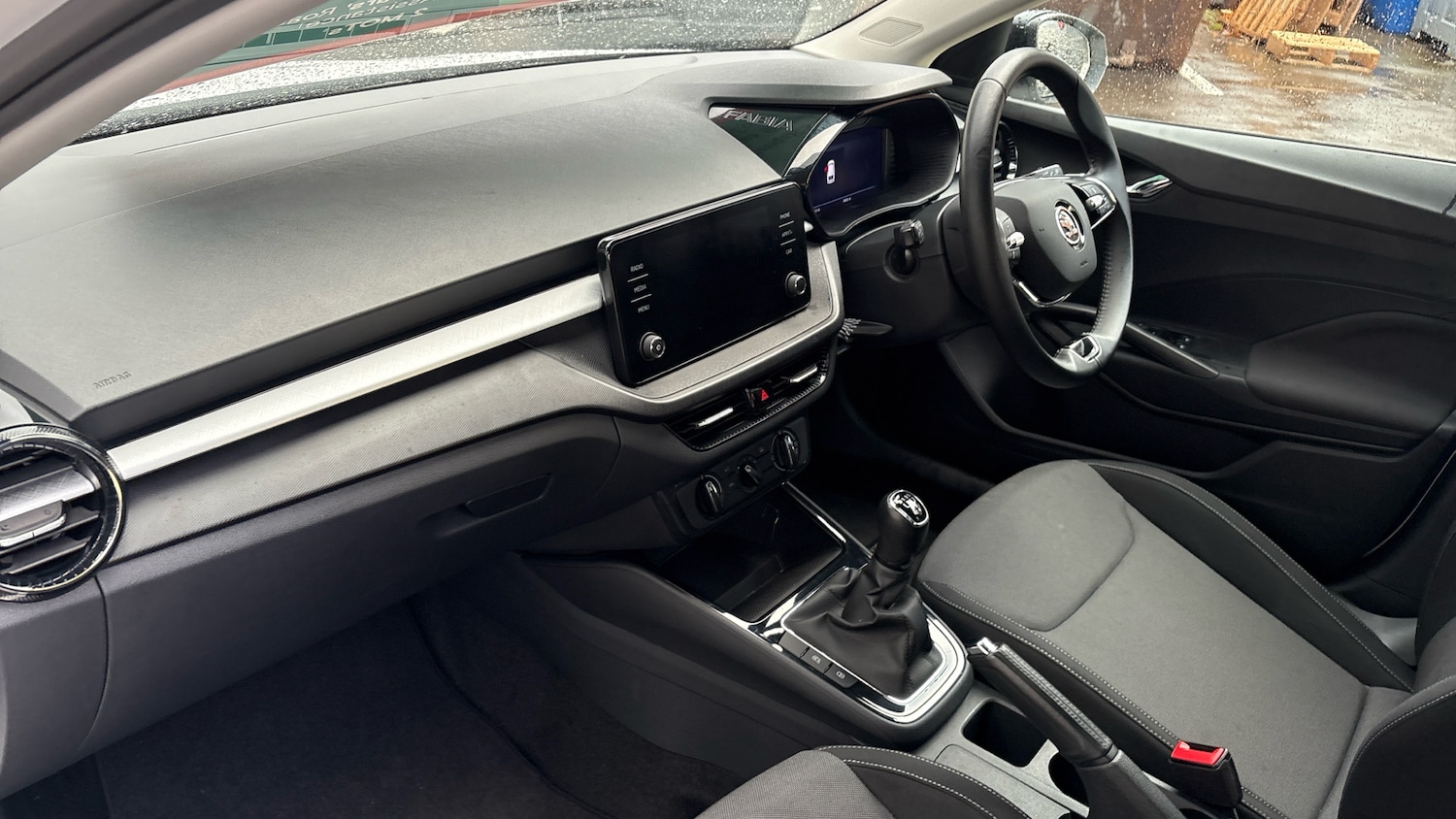 Used Skoda Fabia 2023 for sale - 76476378: Photo 2