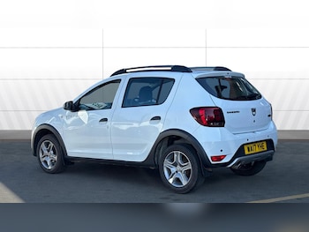 Used Dacia Sandero Stepway 2017 for sale - 77893207: Photo