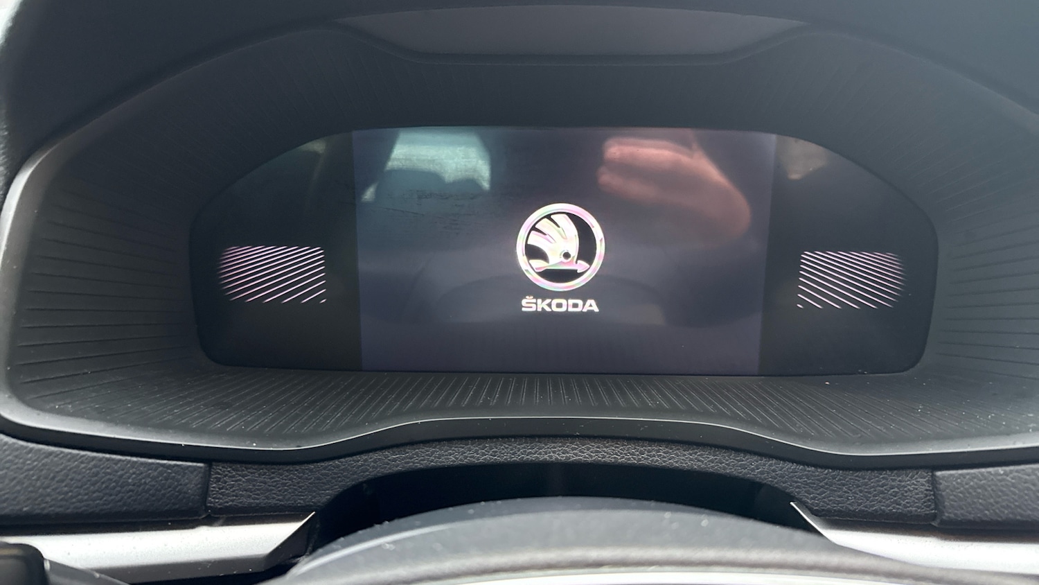 Used Skoda Karoq 2023 for sale - 76493656: Photo 11