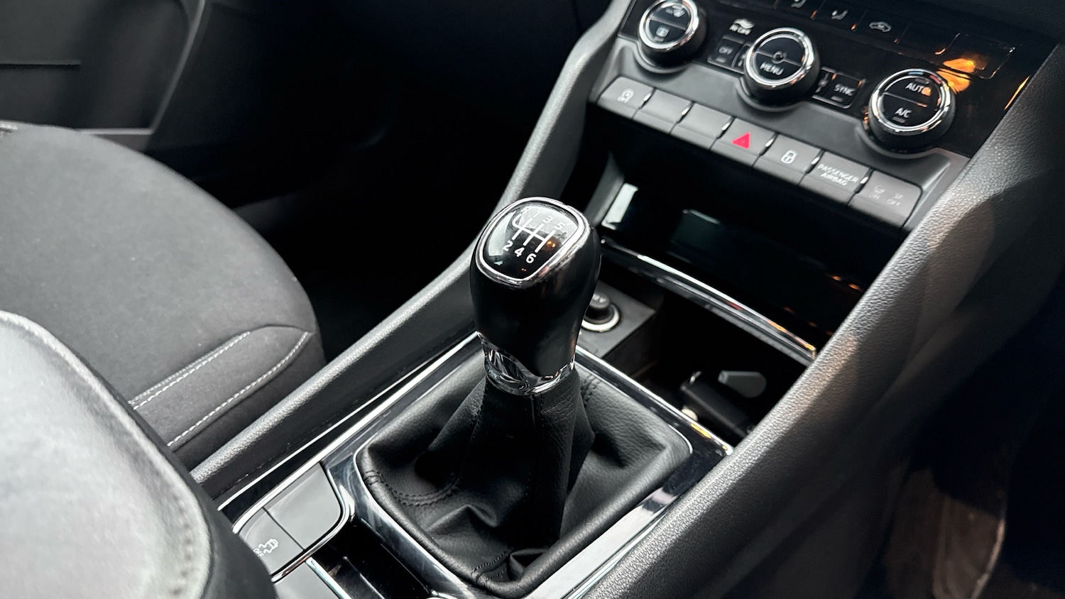 Used Skoda Karoq 2023 for sale - 76493656: Photo 14