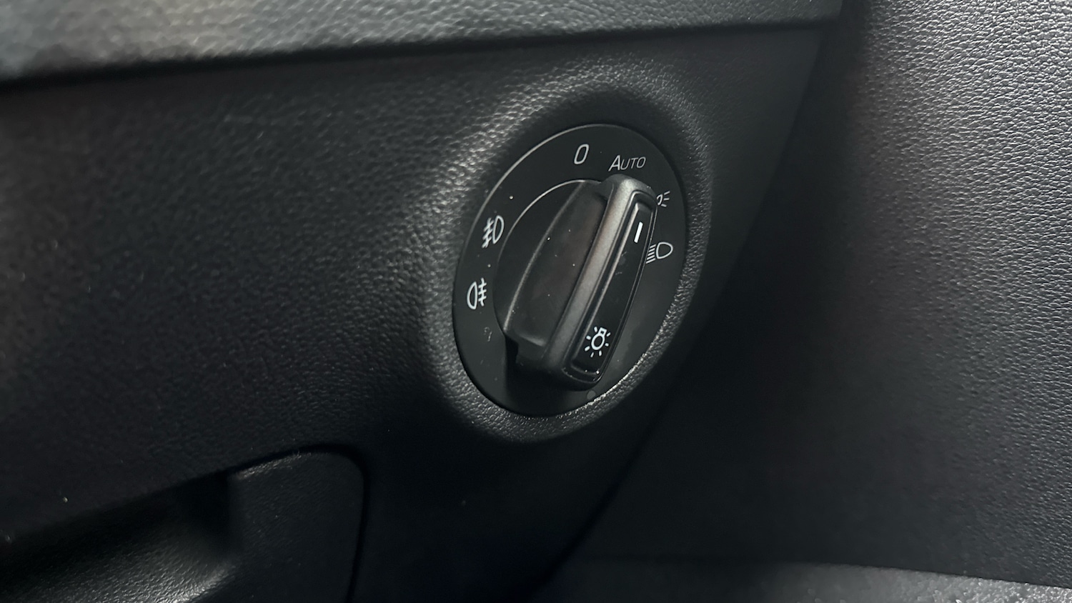 Used Skoda Karoq 2023 for sale - 76493656: Photo 21