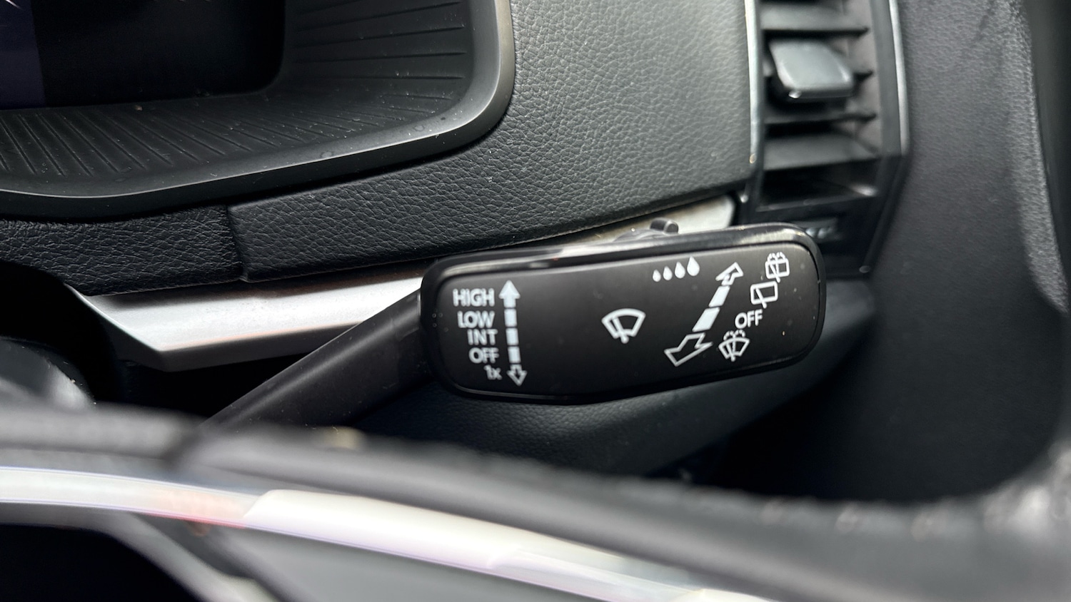 Used Skoda Karoq 2023 for sale - 76493656: Photo 23